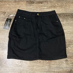ANGVNS Black Denim Curvy Mini Skirt Size Small NWT